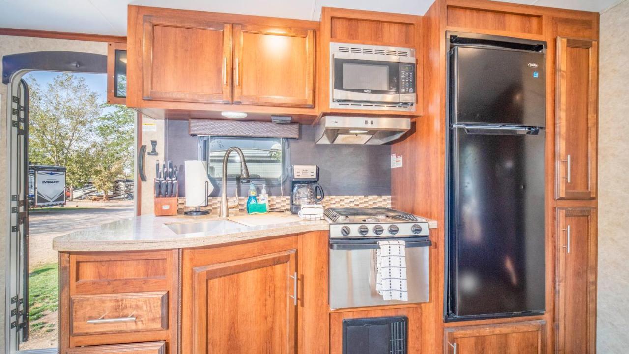 Outdoor Glamping Jayco Rv Ok35 Apartment Moab Bagian luar foto