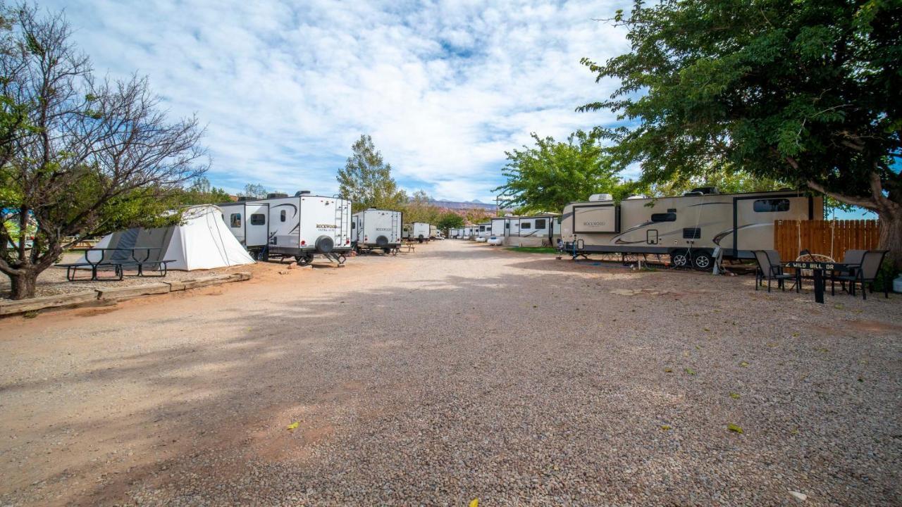 Outdoor Glamping Jayco Rv Ok35 Apartment Moab Bagian luar foto